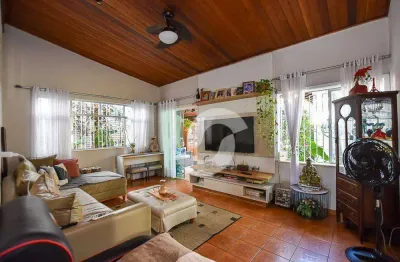 Casa com 4 quartos à venda na Rua Engenheiro Agrícola Penna, 17, Camboinhas, Niterói