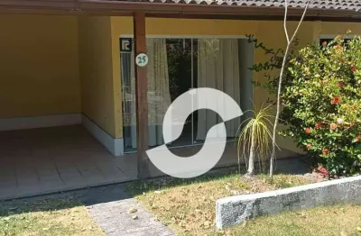 Linda casa de 3 quartos em condomínio alto de pendotiba