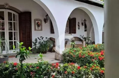 Casa com 2 dormitórios à venda, 299 m² por r$ 1.280.000,00 - centro - maricá/rj
