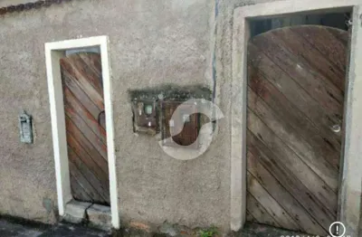 Casa ampla com 3 quartos, 2 salas, 3 varandas, copa cozinha, 2 banheiros lavanderia e vaga de garagem 1 carro.