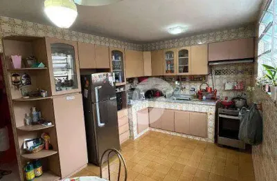 Casa no bairro do fonseca com uma planta ampla de 129 m2 possui caixa d´água de 1.000 lts e cisterna de 10.000 lts
