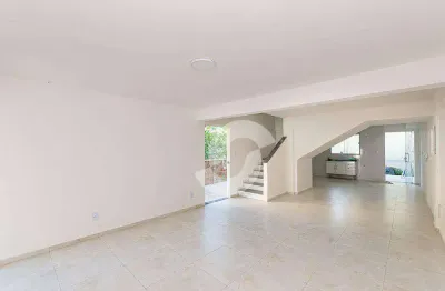 Casa com 4 dormitórios à venda, 145 m² por r$ 895.000,00 - itaipu - niterói/rj