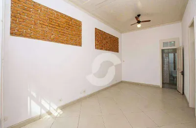 More no miolo de icaraí, sem condomínio, casa de vila linear com privacidade - confira!