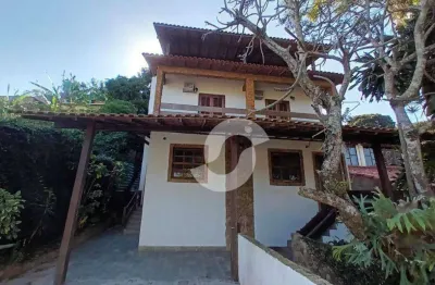 Casa com 3 dormitórios à venda, 229 m² por r$ 390.000,00 - maravista - niterói/rj