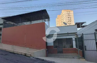 Casa com 3 quartos à venda na Travessa Santa Teresinha, 48, Covanca, São Gonçalo