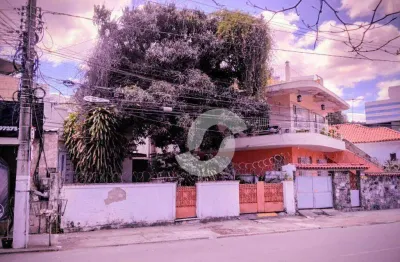 Casa com 2 quartos à venda na Rua Euzébio de Queirós, 62, Centro, Niterói