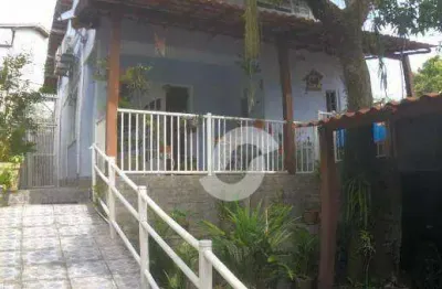 Ótima casa de 4 quartos sendo 3 suítes com 2 vagas em maria paula
