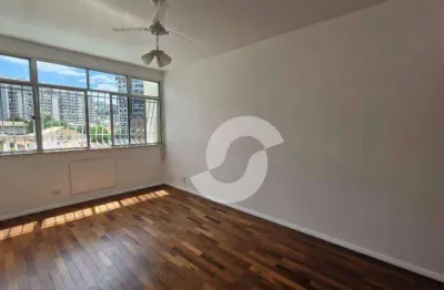 Imóvel confortável com a localização que você merece para levar uma vida prática e totalmente a pé. sala, 2 qts, banheiro, qt e bh serviço e 1 vaga