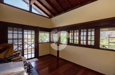 Casa com 3 dormitórios, piscina à venda, 195 m² por r$ 950.000 - piratininga - niterói/rj