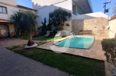 Casa com 4 quartos à venda na Rua Ari Gomes da Silva, 54, Piratininga, Niterói