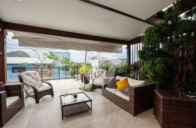 Casa com 3 dormitórios à venda, 240 m² por R$ 1.175.000,00 - Pendotiba - Niterói/RJ