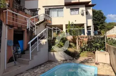 Casa com 6 quartos à venda na Rua Vista Alegre, 61, Santa Rosa, Niterói
