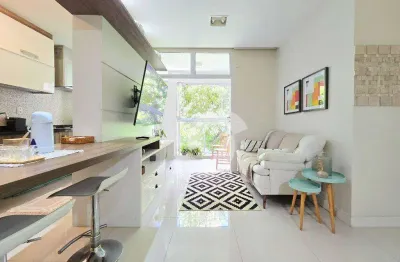 Belíssimo apartamento todo montado, claro, arejado e com vista verde  em icaraí