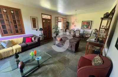 Casa com 4 dormitórios à venda, 331 m² por R$ 680.000,00 - Fonseca - Niterói/RJ