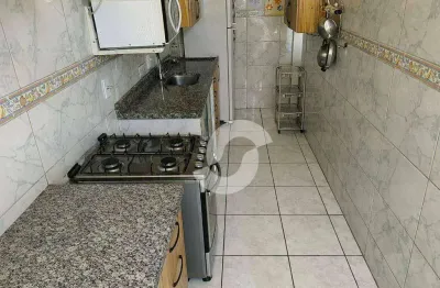 Apartamento com 2 dormitórios à venda, 50 m² por R$ 160.000,00 - Tribobó - São Gonçalo/RJ