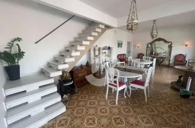 Casa com 4 dormitórios à venda, 240 m² por R$ 1.250.000,00 - Charitas - Niterói/RJ