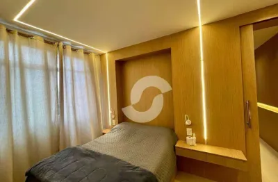 Icaraí, em ponto estratégico. Apto totalmente reformado e moderno, com vaga e lazer