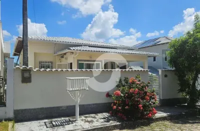 Casa com 2 dormitórios à venda, 188 m² por R$ 780.000,00 - Flamengo - Maricá/RJ