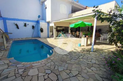 Casa com 4 dormitórios à venda, 250 m² por R$ 1.060.000,00 - Itaipu - Niterói/RJ