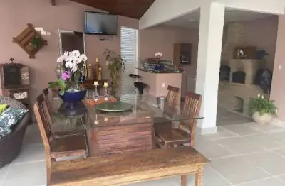 Casa com 4 dormitórios à venda, 383 m² por R$ 1.130.000,00 - Pendotiba - Niterói/RJ