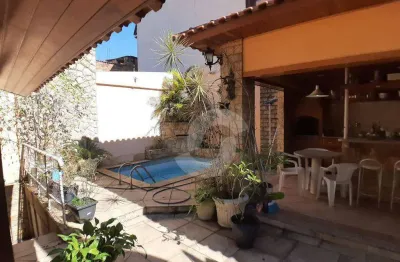 Casa à venda, 200 m² por R$ 700.000,00 - Barreto - São Gonçalo/RJ