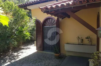 São francisco  realize o sonho de morar em uma casa linear, com quintal e ótima planta  de 4 quartos, 1 ste e garagem