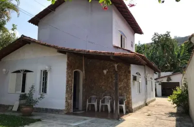 Casa com 3 quartos à venda na Rua Promotor Fernando Mattos Fernandes, 139, Piratininga, Niterói