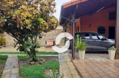 Casa com 3 dormitórios à venda, 196 m² por R$ 750.000,00 - Flamengo - Maricá/RJ