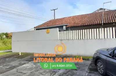 Casa Esquina -  3 Dormitórios com Piscina Ipanema 300 metros do Mar