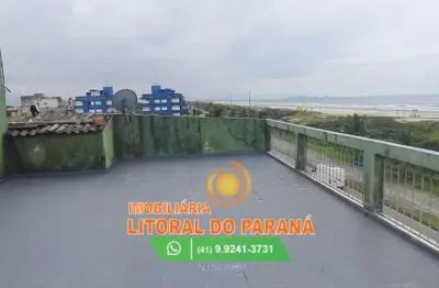 Prédio residencial sendo 4 apartamentos ,1 ponto comercial e 1 cobertura