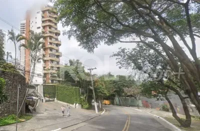 Apartamento amplo com 185m², 04 dormitórios + 03 vagas  no bairro santa cecília