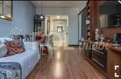 Amplo apartamento reformado próximo às estações de metrõ sta cecilia  e república venda ou locação