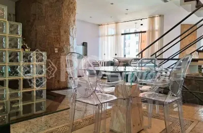 Sobrado 3 pavimentos - 268 m² - 4 dormitórios (2 suítes) - lareira - salão de festas - venda