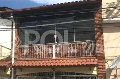 Sobrado 194 m² -  1 suíte - 3 dormitórios - 3 vagas - churrasqueira - venda