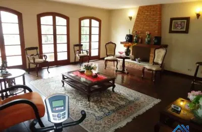 Casa com 3 quartos à venda na rua doutor josé maria whitaker, 74, vila sônia, são paulo, 303 m2 por r$ 1.390.000