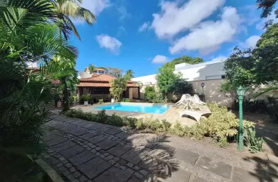 Casa individual no bairro palmeiras. terreno com 595m²