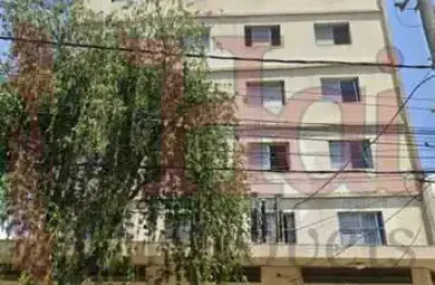 Apartamento reformado, em frente a metro, pronto para entrar
