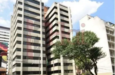 Prédio monousuário para locação ao lado da estação de metro consolação