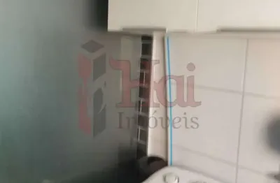 Apartamento em condominio fechado, andar alto, mobiliado, proximo a  2 metros