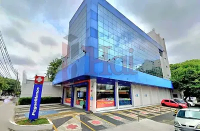 Prédio comercial à venda com renda estável e alto potencial de valorização