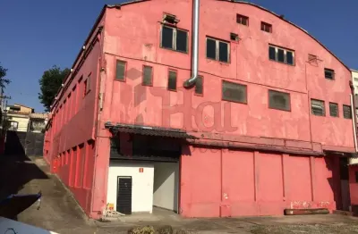 Galpão com 750m² de terreno e 682m² de área construída - excelente potencial para incorporadoras