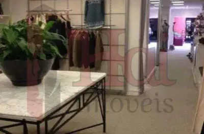 Grande Oportunidade! Loja com Sobreloja em Pinheiros, Zona Oeste de São Paulo