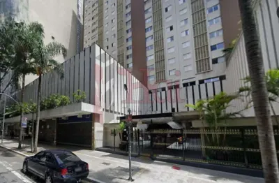 Conjunto comercial com 05 lojas e 64 vagas de garagem - venda ou locação