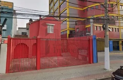 Casa comercial com 967m² , galpão e excelente acesso ao Terminal Barra Funda