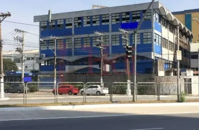 Galpão de esquina para locação na água branca com 3.380,95 m²