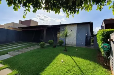Casa em condomínio fechado com 2 quartos à venda na rua mário ribeiro da silva, conjunto habitacional primavera, bauru, 230 m2 por r$ 950.000