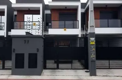 Casa com 1 quarto à venda na Rua Siderópolis, Saguaçu, Joinville