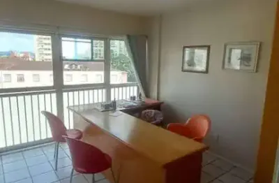 Sala comercial semimobiliada com vaga de garagem à venda no centro. av. jk, joinville/sc.*