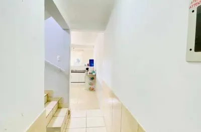 Excelente Sobrado com 04 dormitórios à venda, 110 m² por R$ 625.000 - Monte Castelo - São José dos Campos/SP