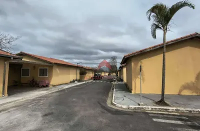 Casa com 2 dormitórios à venda,  por R$ 250.000 - Vila Das Flores - São José dos Campos/SP